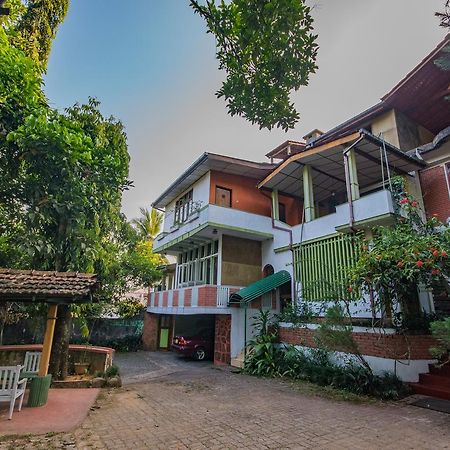 Hotel Gem Land Ratnapura Exteriör bild