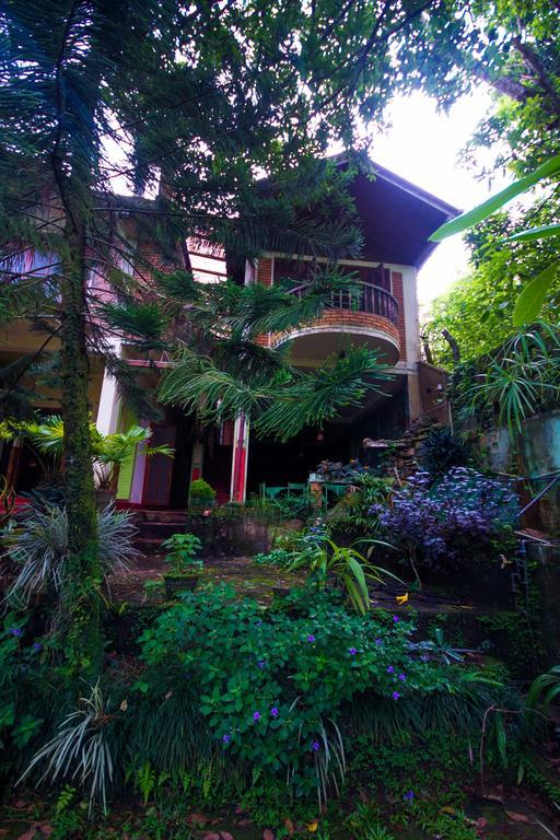 Hotel Gem Land Ratnapura Exteriör bild
