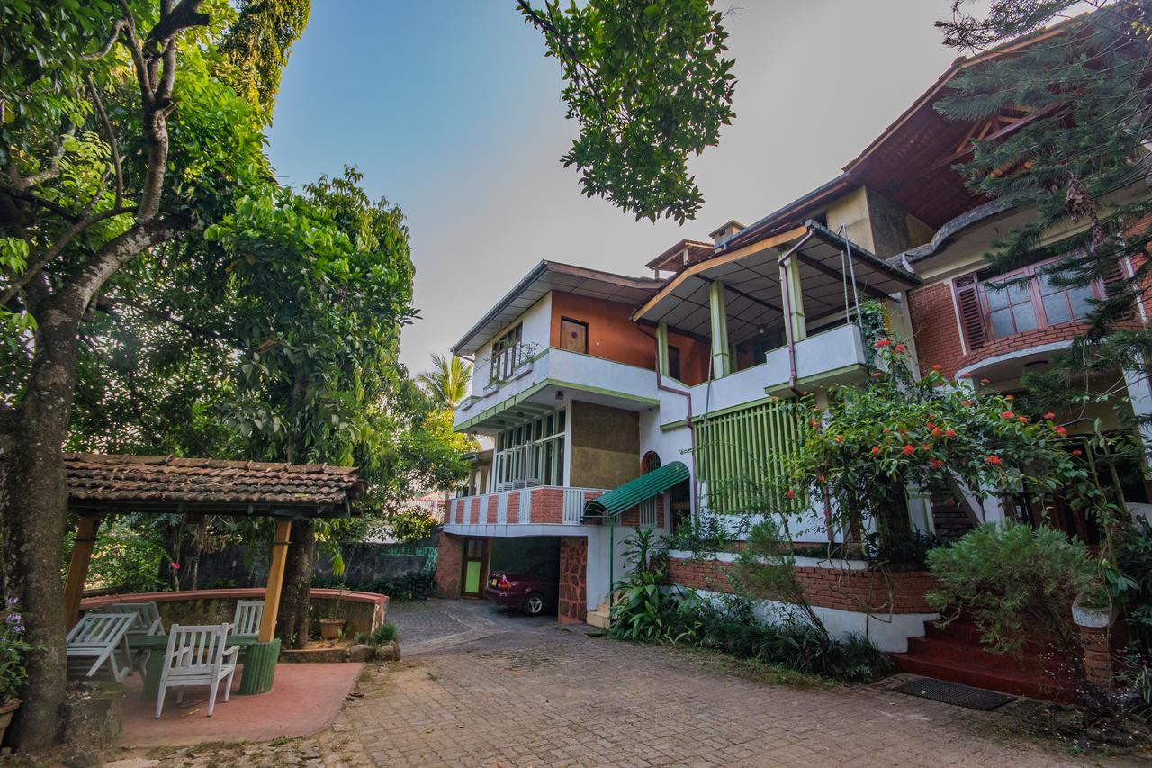 Hotel Gem Land Ratnapura Exteriör bild