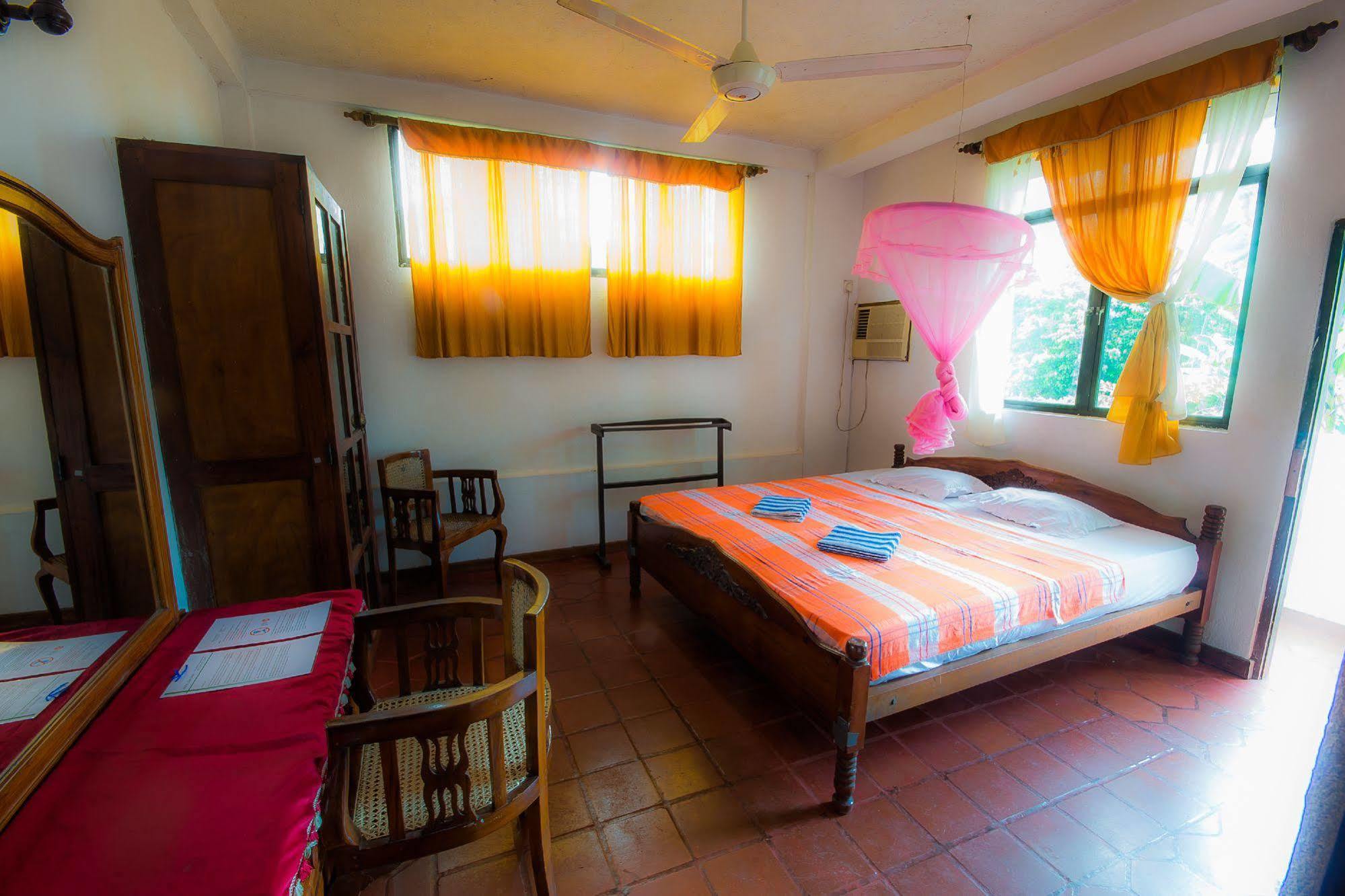 Hotel Gem Land Ratnapura Exteriör bild
